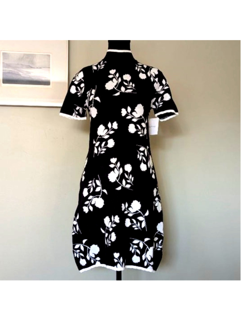 Ellen Tracy NWT Black Floral Short Sleeve Mini Sweater Dress Sz XS-M
